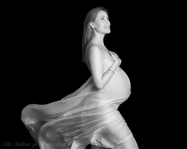 Pregnancy & Newborn photographer Chelsea London