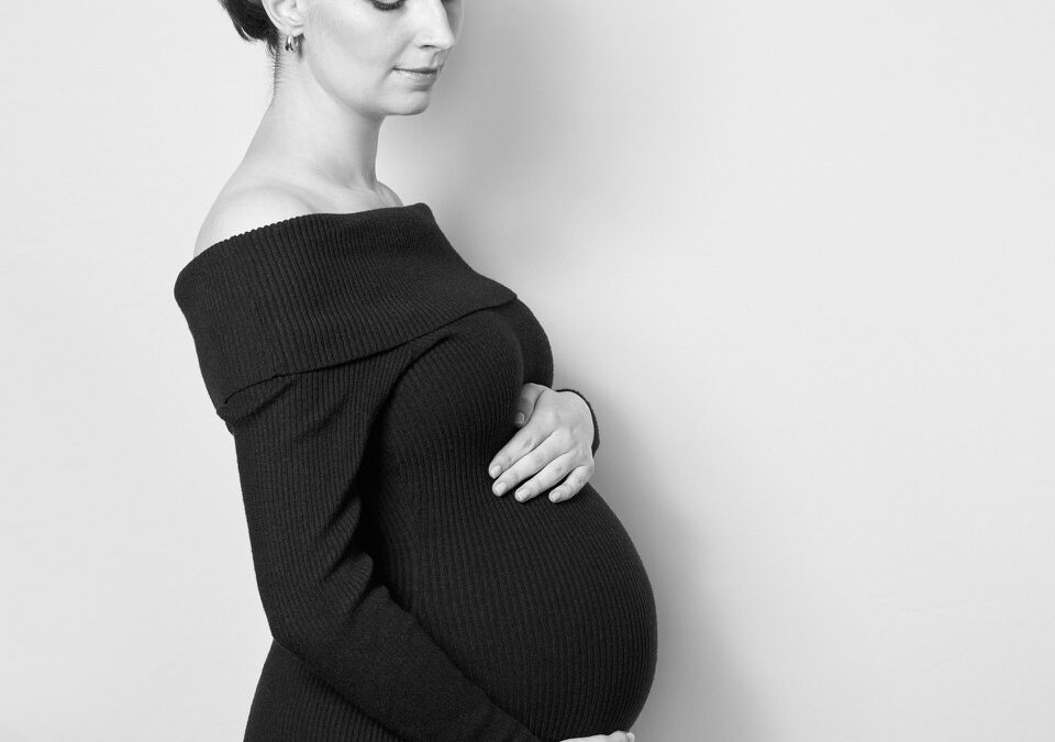 Pregnancy Photography Shad Thames London